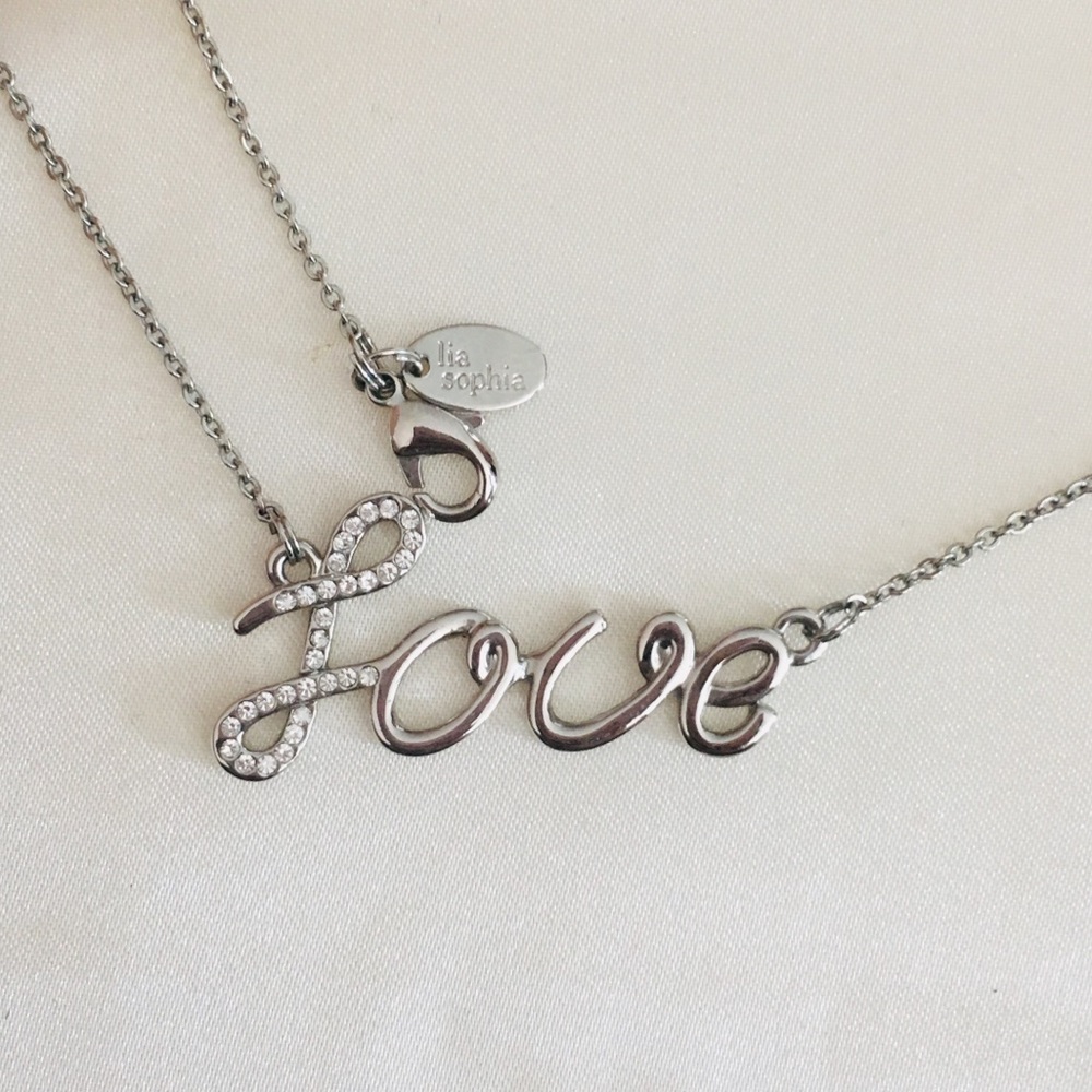 Authenticity Lia Sophia Love necklace 💕